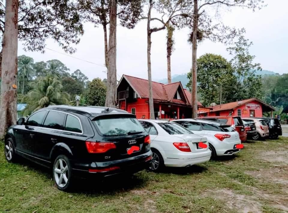 Lopoh Waterfront Budget Chalets Villa ฮูลูลางัต ภายนอก รูปภาพ